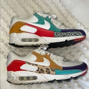 Nike AirMax Sneakers